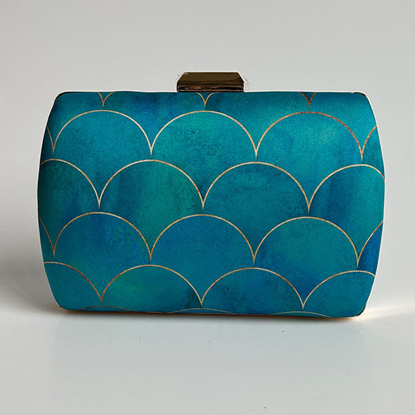 Graphic Groove Clutches
