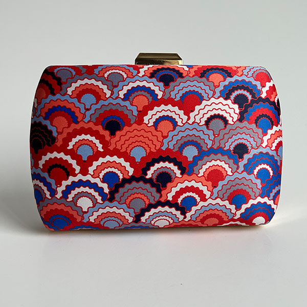 Graphic Groove Clutches